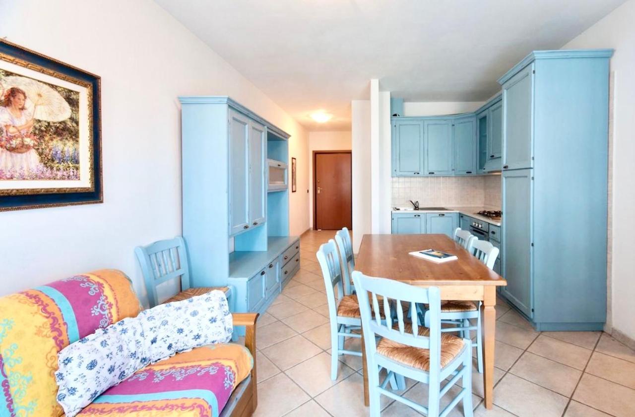 Isa-Apartments 4 Beds In Residence With Swimming-Pool In San Vincenzo, Just 600 Meters From The Sea Exterior photo